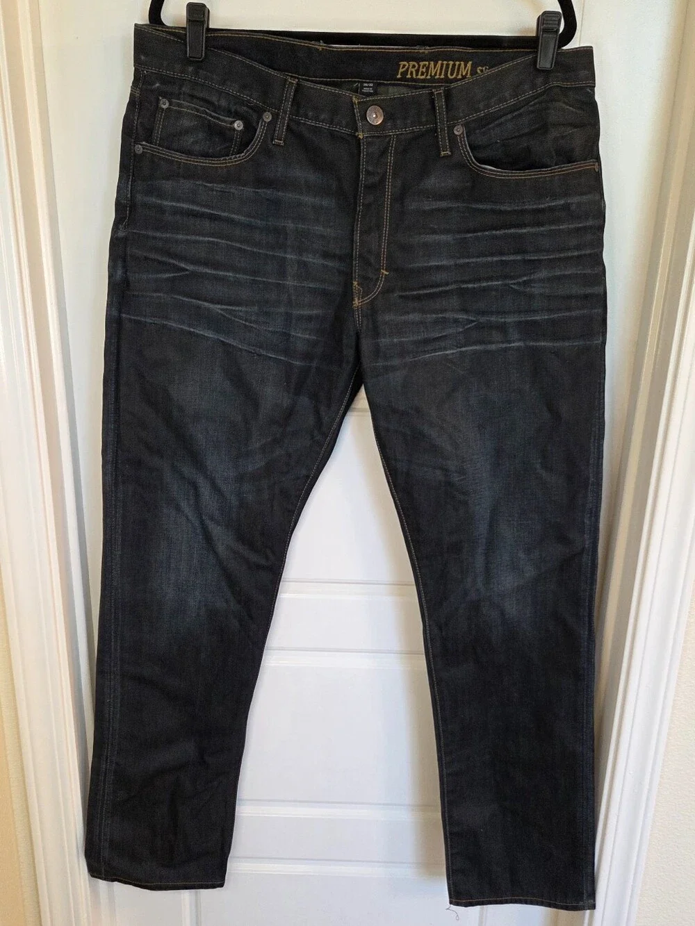 GAP Premium Straight Fit Dark Wash Jeans Men's 38x32
